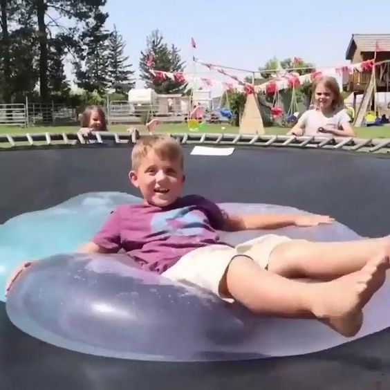 BUBBLEBALL – NIESAMOWITA KULISTA BAŃKA slider